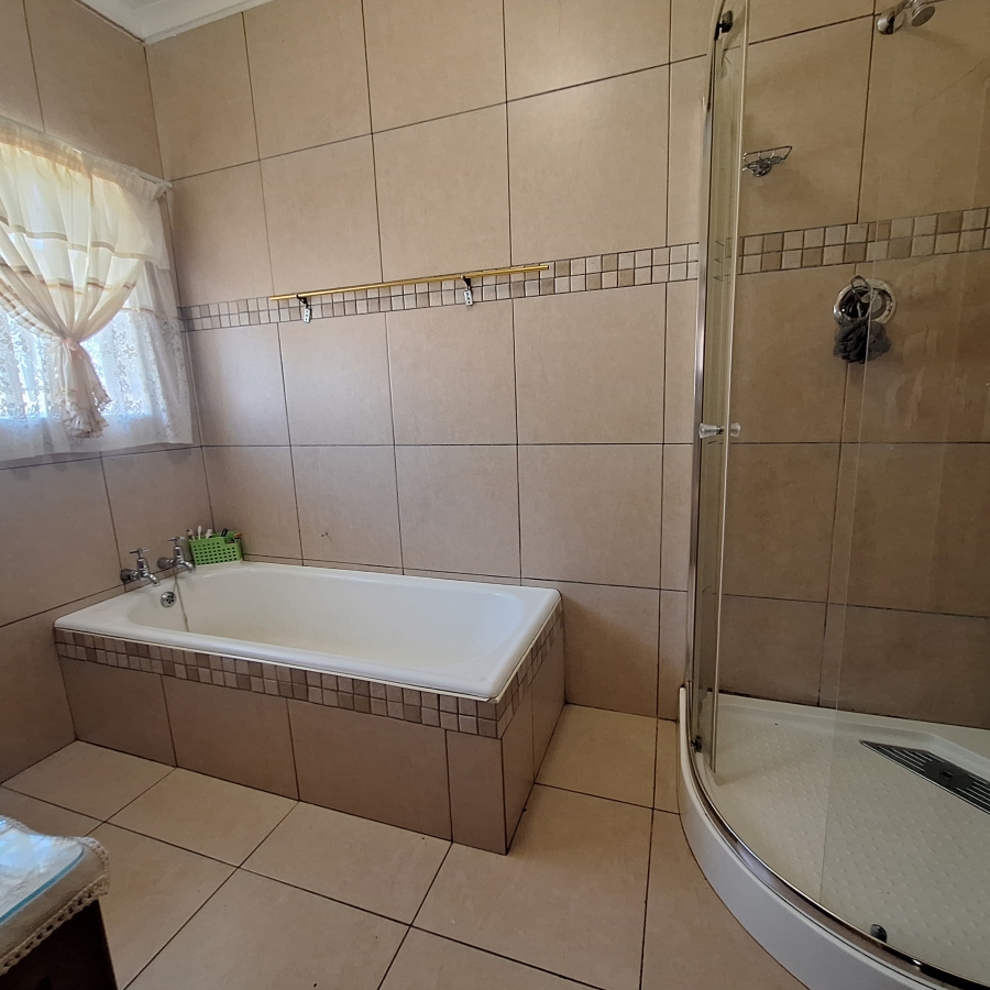 4 Bedroom Property for Sale in Villiers Free State